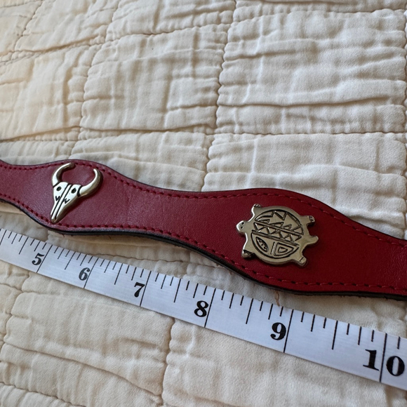 Kids Leather Belt with Silver Animal Decor - Picture 4 of 6